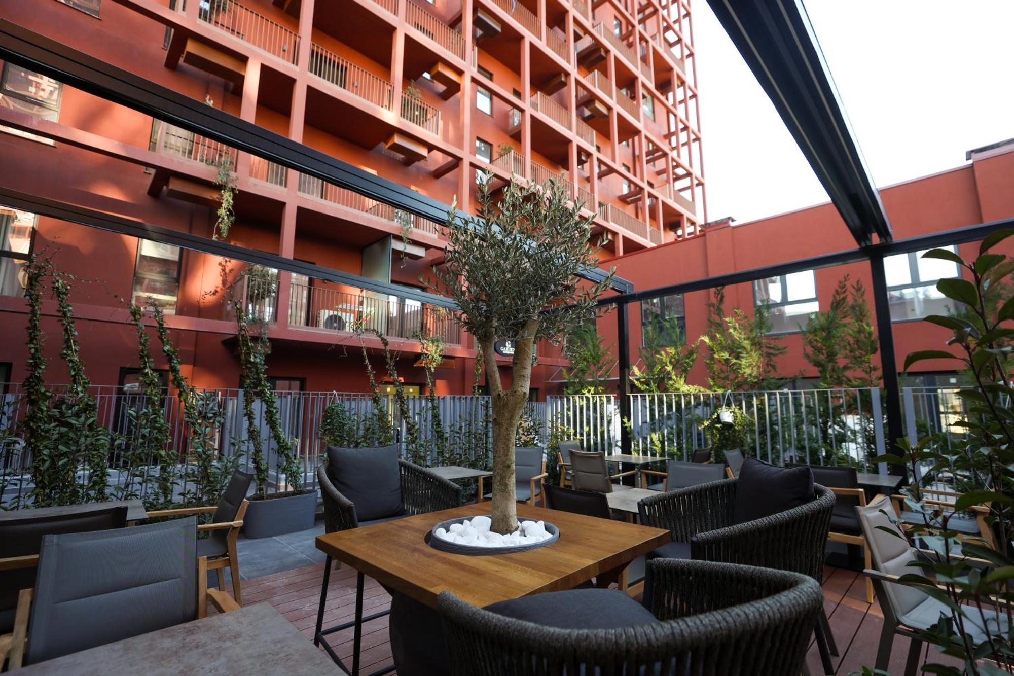 Garden Boutique Hotel Tirana Exterior photo