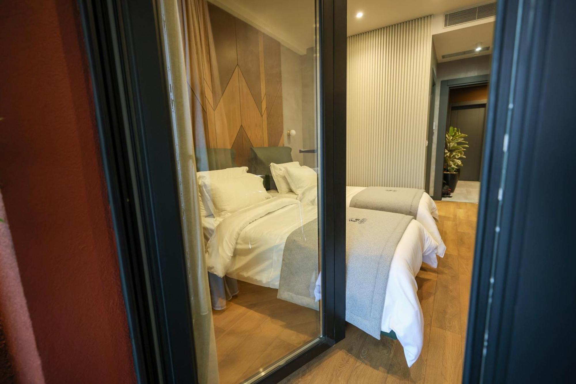Garden Boutique Hotel Tirana Exterior photo