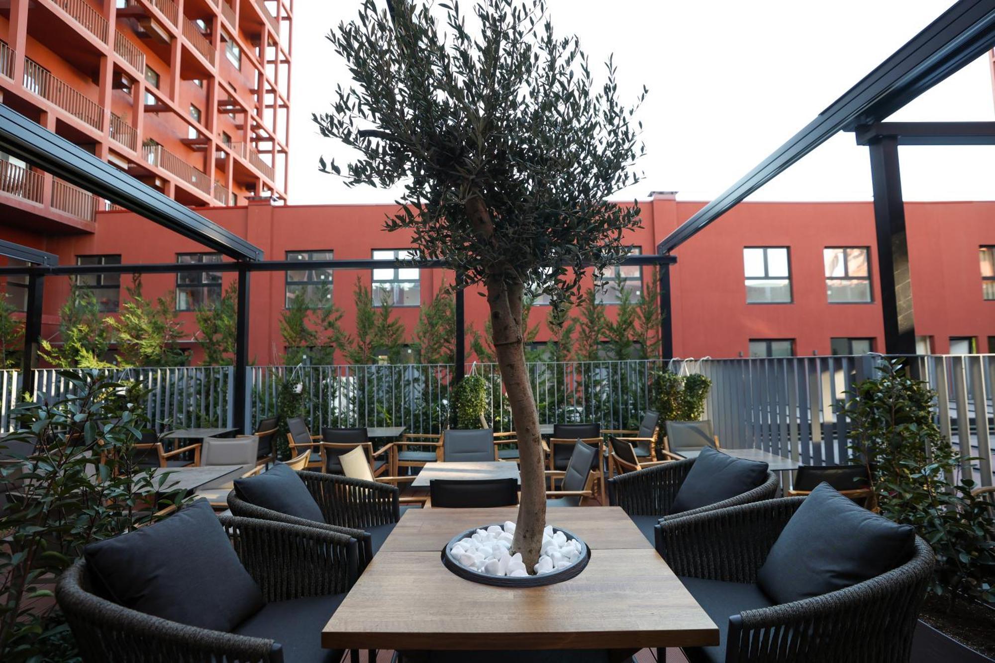 Garden Boutique Hotel Tirana Exterior photo