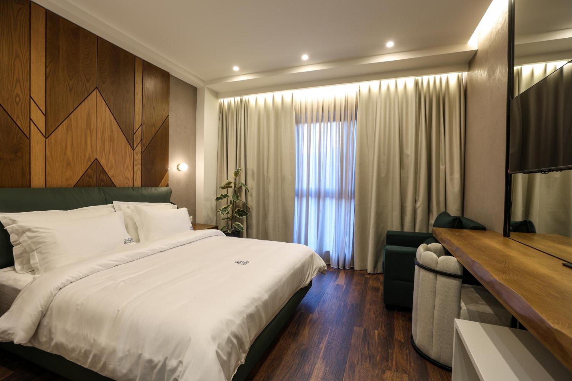 Garden Boutique Hotel Tirana Exterior photo